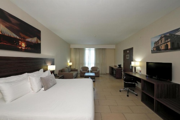 Victoria Hotel and Suites Panama image 14